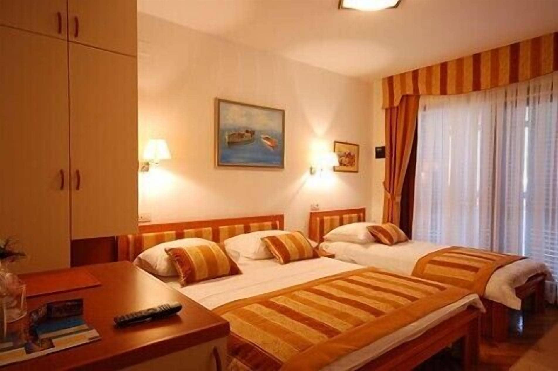 Hotel Trogirski Dvori Extérieur photo
