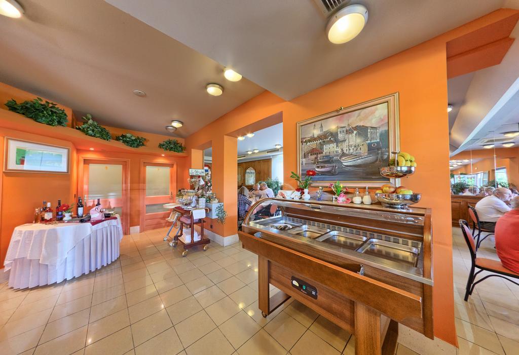 Hotel Trogirski Dvori Extérieur photo