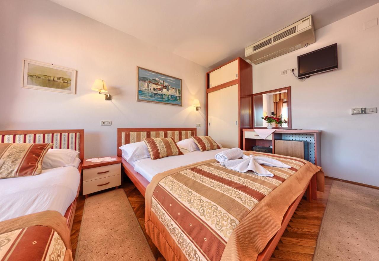 Hotel Trogirski Dvori Extérieur photo