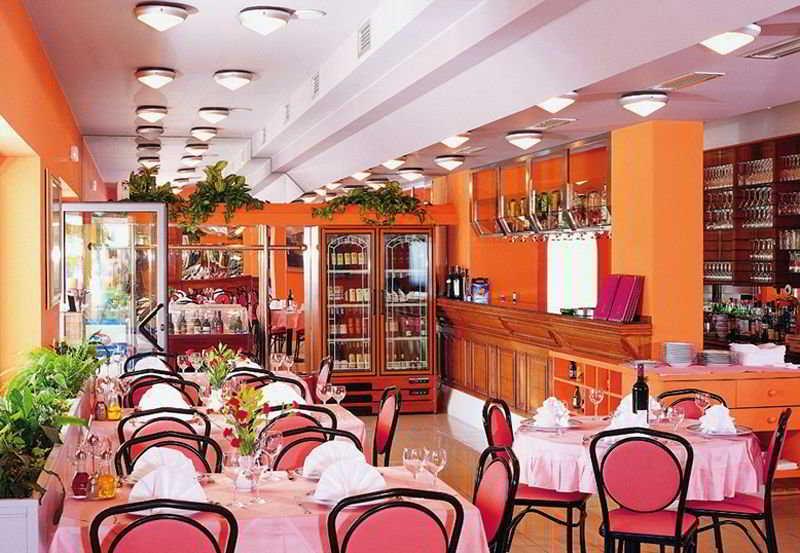 Hotel Trogirski Dvori Extérieur photo