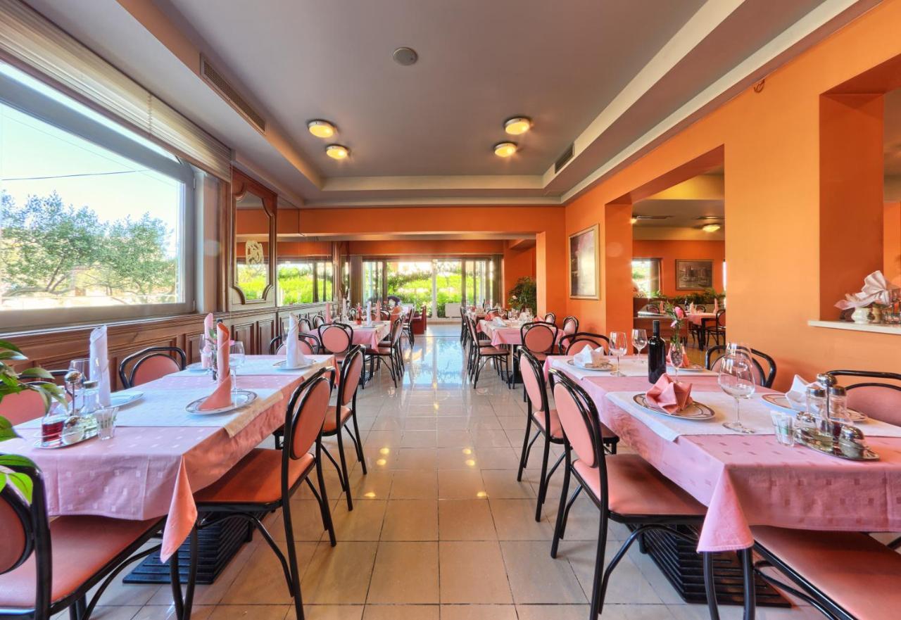 Hotel Trogirski Dvori Extérieur photo