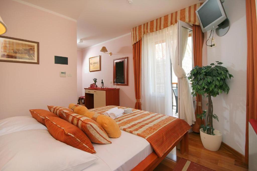 Hotel Trogirski Dvori Extérieur photo