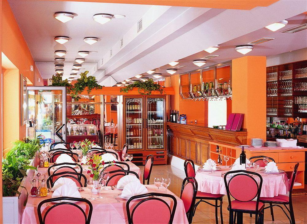 Hotel Trogirski Dvori Extérieur photo