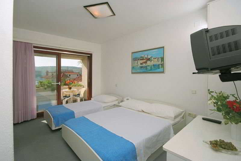 Hotel Trogirski Dvori Extérieur photo